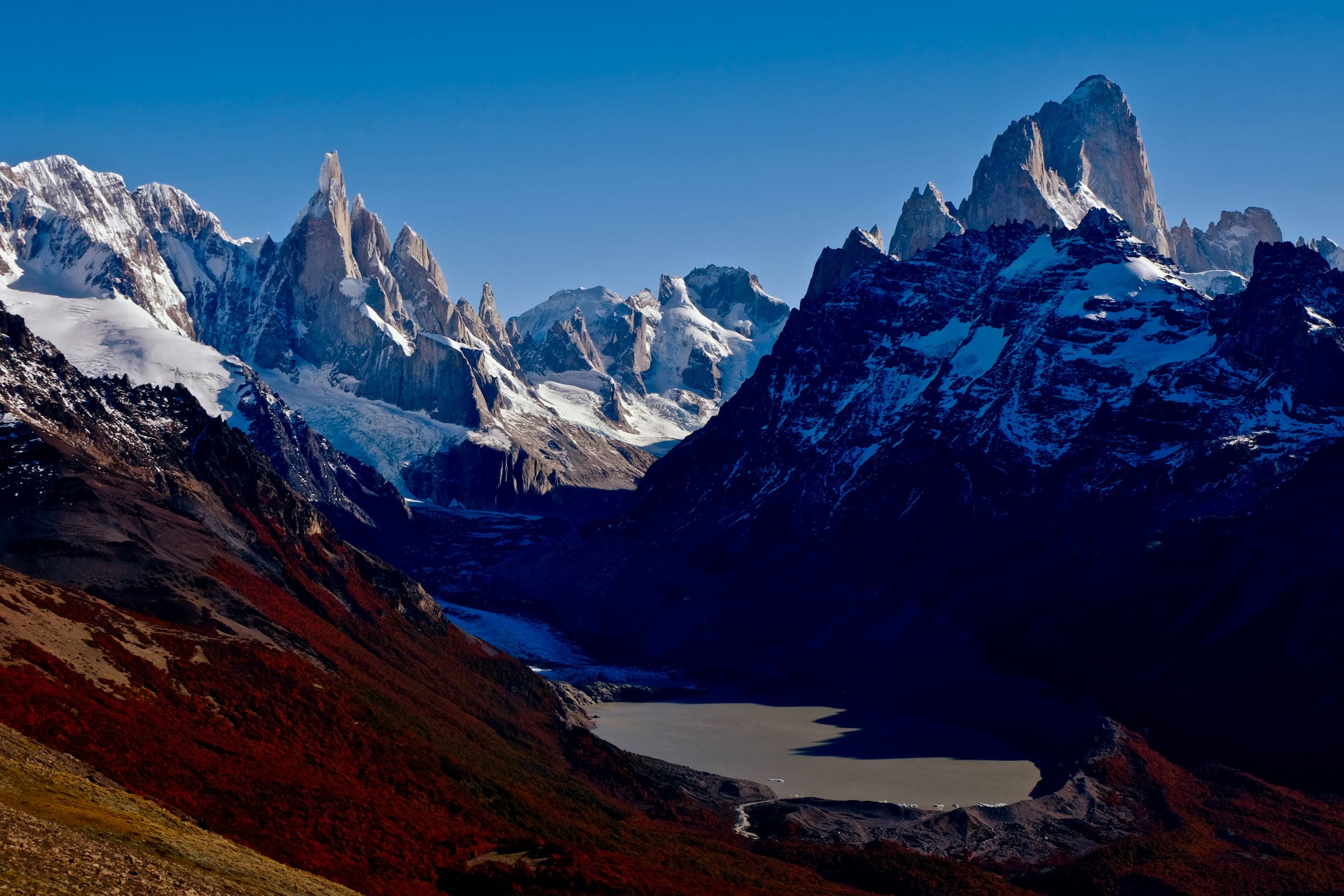 Fitz Roy y Cerro Torre, desde la Loma del Pliegue Tumbado, El Chaltén