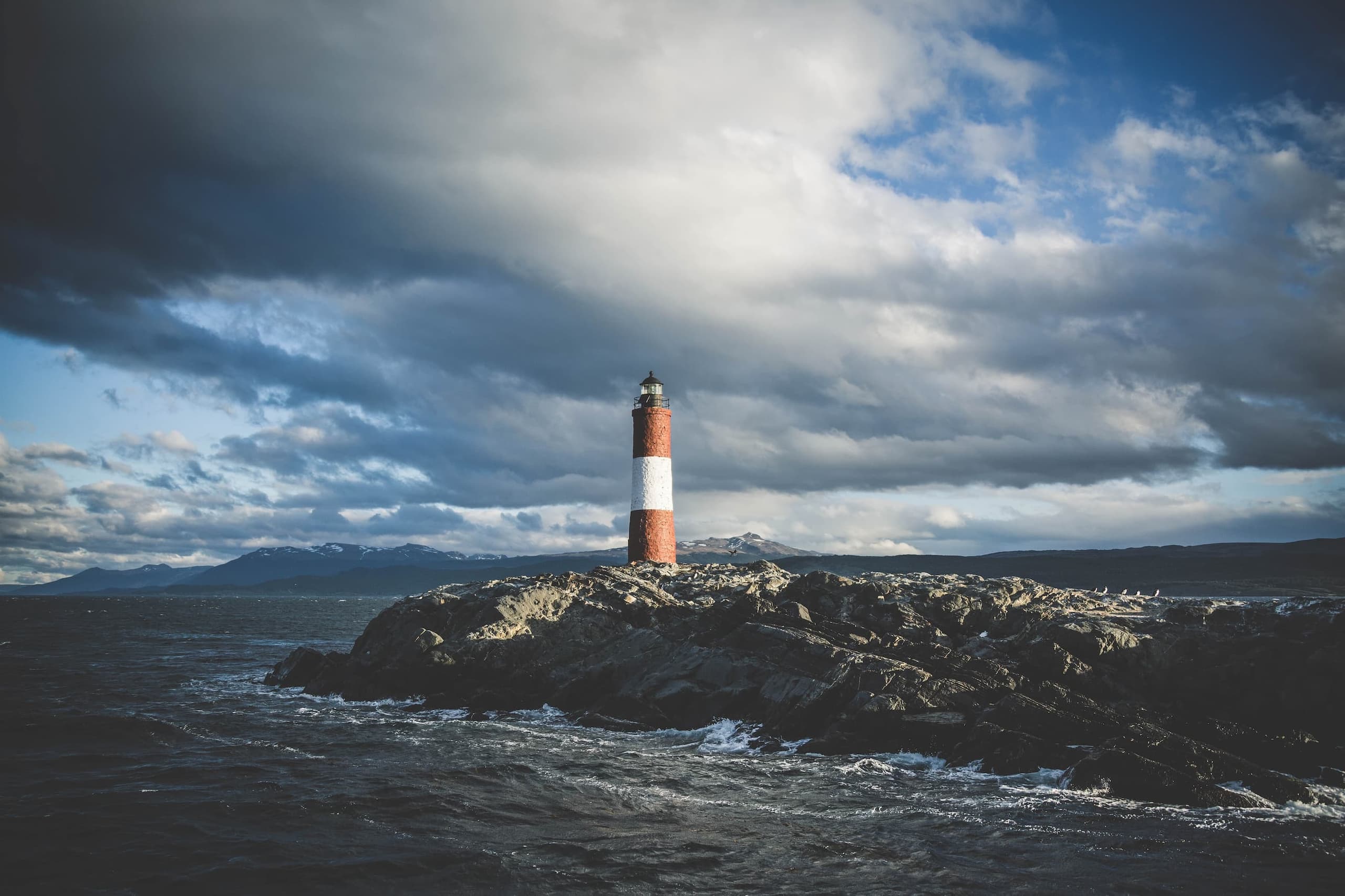 Faro les Eclaireurs en el Canal de Beagle, Ushuaia, Tierra de Fuego, Argentina