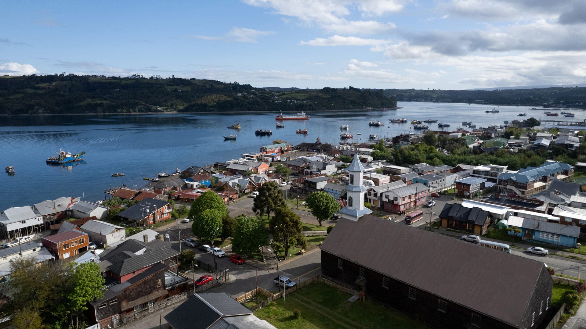 Crucero Skorpios en Dalcahue, Isla Chiloé, Chile