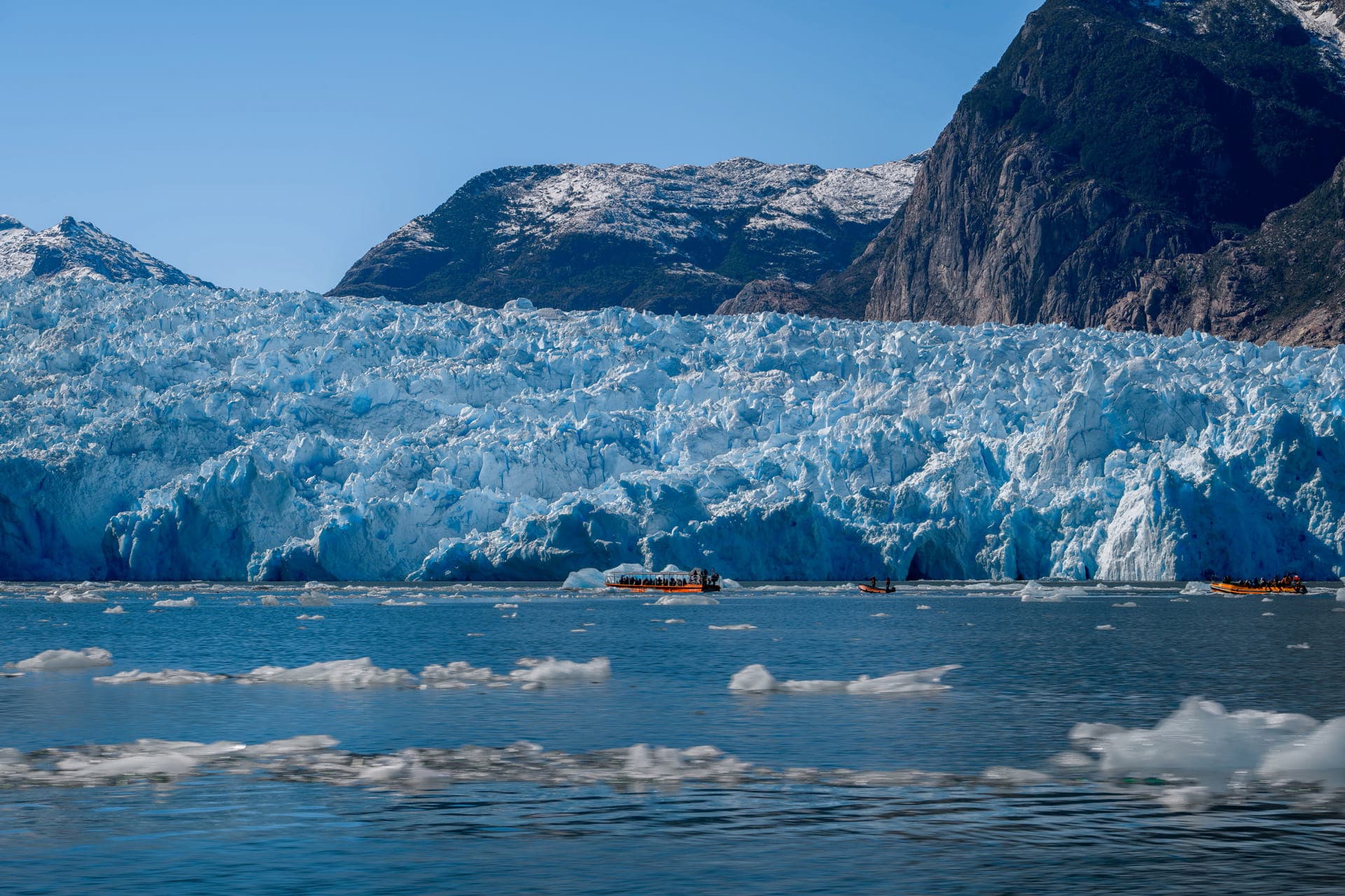 Glaciar San Rafael, en el Campo de Hielo Norte, desde el Crucero Skorpios