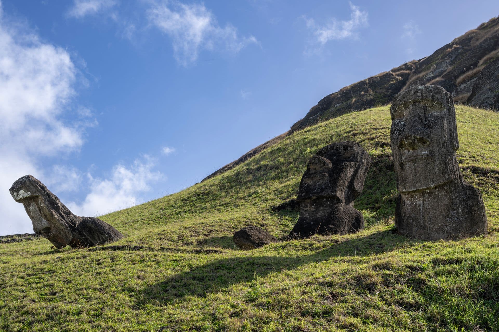 Moais en Rapa Nui, Isla de Pascua, Chile