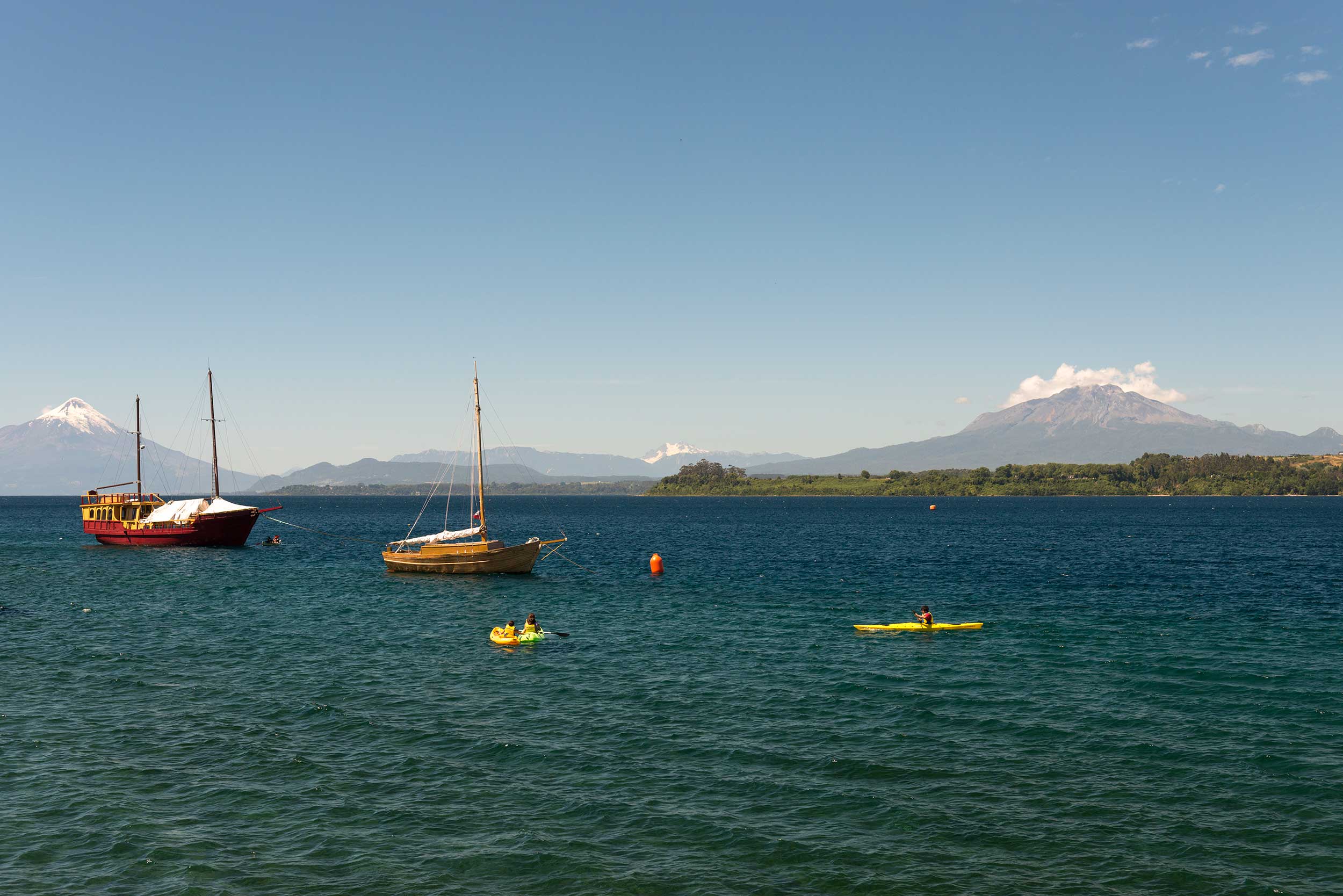Lago Llanquihue y volcán Osorno · Puerto Varas